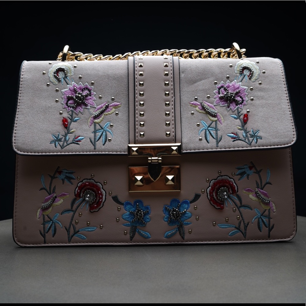 Pretty in pink purse 💕